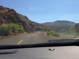 The next morning we drove to Sheep Rock. The entire drive basically followed the John Day River through a canyon.