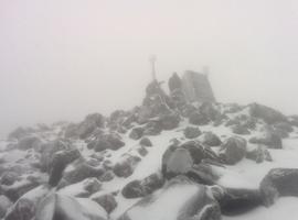 Some scientific equipment around 7000'.