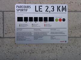 Parkour is legitimately a thing in Paris