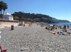 The beach in Nice doesn't have sand, only rocks.