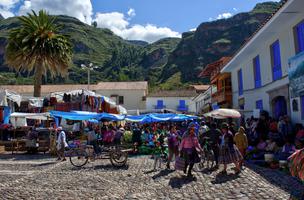 Pisac Market